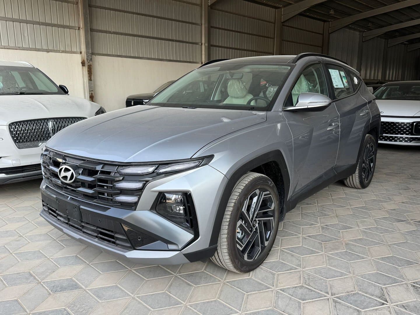 هيونداي  توسان 1.6 كمفورت 2025 - exterior - Image 1