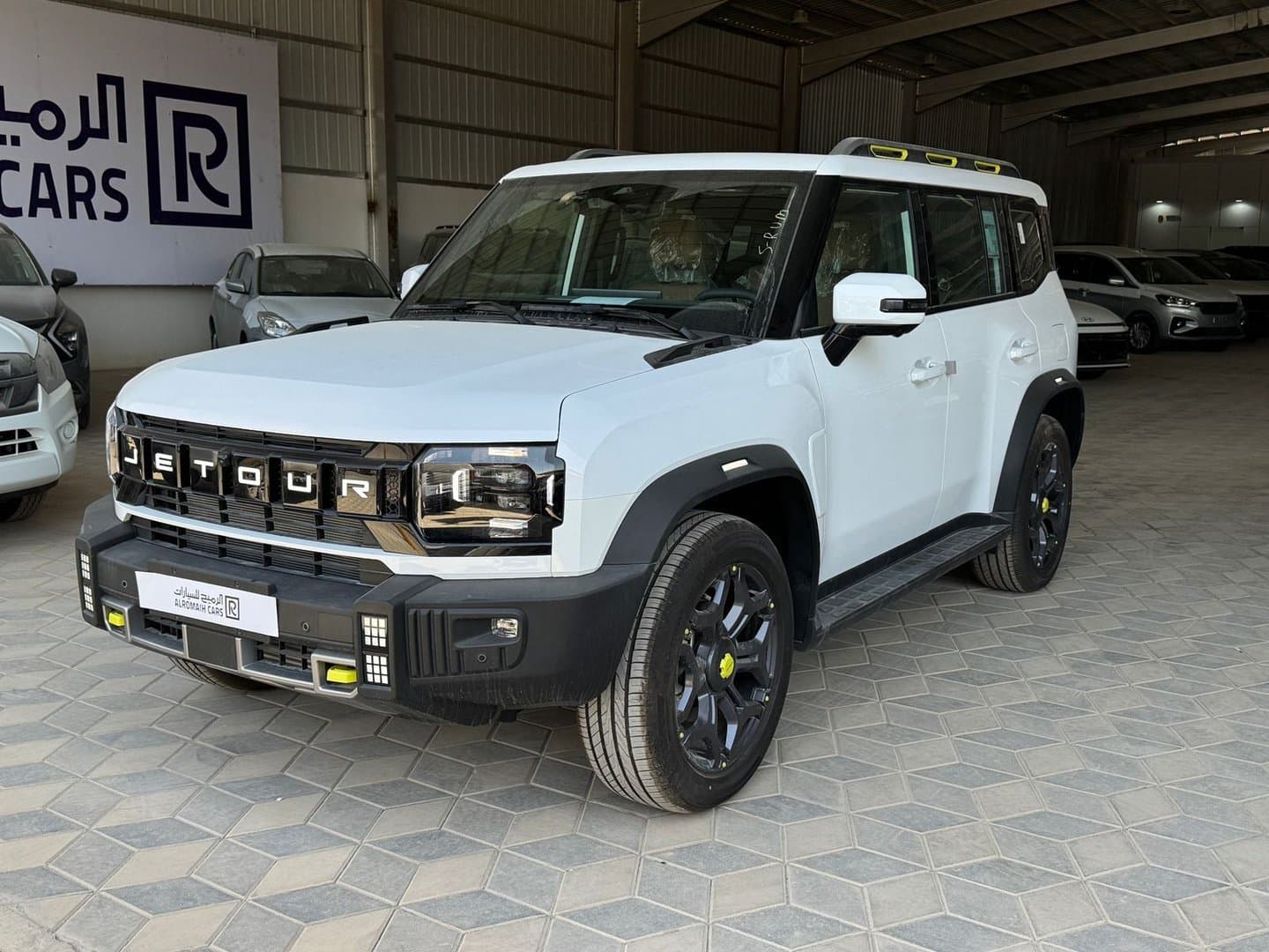 T2 Luxury Edition Plus 2025 - exterior - Image 1